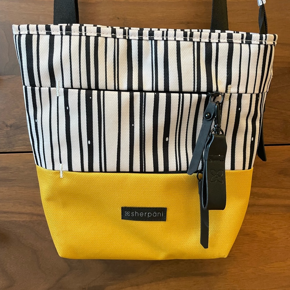 Sherpani Crossbody
